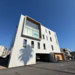 Vue extérieure du Centre d'Imagerie Médicale IMASUD à Hyères
