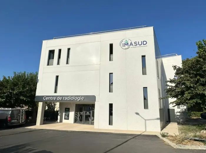 Façade du centre de radiologie IMASUD à Solliès-Pont