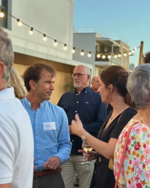Moment convivial entre les participantes à l’inauguration IMASUD à Hyères